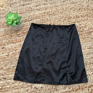 SATIN MINI SKIRT